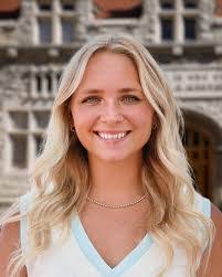 Annie Schweiger's Instagram, Twitter & Facebook