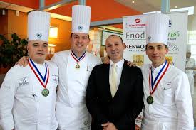 Composition des plats composant le menu du jour ou menu du chef et proposer de nouvelles recettes au gérant vous êtes autonome, vous avez de l'expérience en tant que cuisinier. Fourni S Maurice Alexis Ex Cuisinier A L Elysee Et Ami Facebook