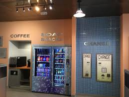 Modern Laundromat In Milwaukee With Self Serve Coin Credit X2f Debit And Loyalty Cards X2f Smartphone Op Fully Laundry Shop Laundry Business Laundry Design