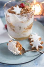 Rezept Weihnachtsdessert Im Glas Mit Joghurt Sahne Zimtsternen Und Apfelkompott Rezept Weihnachtsdesserts Im Glas Lebensmittel Essen Dessert Rezepte Einfach