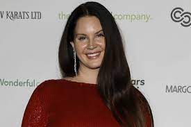 Lana Del Rey Says Her New Album Cover Was Originally a Nude Photo: I Got  Nervous