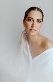 Kami Davis's Instagram, Twitter & Facebook