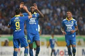 Link Live Streaming Persib Bandung Vs Persela Lamongan Liga 1 2020 Sepak Bola Lapangan Sepak Bola Selai