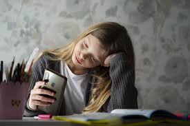 Los adolescentes y el uso de las redes sociales: ¿cuál es la repercusión? -  SUMMUM