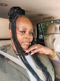 Can someone give me a professional head shot and move my hand?