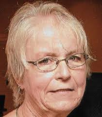 Barbara Gore's Instagram, Twitter & Facebook