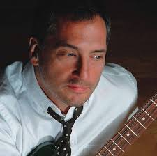 ❤️🎼🎸Guitarist Chuck Loeb was a much loved and respected solo musician and  at one time, a member of the supergroup🎼Fourplay. Sadly, Chuck passed in  2017 as a result of cancer,he was only