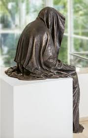 Diese kann man an verschiedenen orten platziern. Bronzeskulptur Des Zeitwachters Als Kantendeko