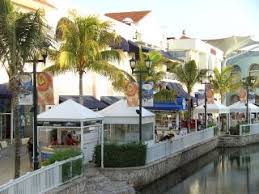 Prices start at c$ 48 per night, and villa rentals and condo and apartment rentals are popular options for a stay in la isla shopping village. La Isla Mall In Cancun Holidaycheck