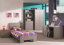 ديكورات غرف نوم شباب بسيطة