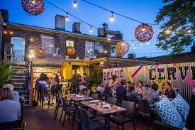 Chula Taberna Leslieville 1058 Gerrard St E Mexican Lunch Brunch Dinner They Roast A Whole Hog Every Toronto Restaurants The Neighbourhood Toronto