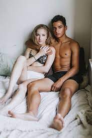 今と昔、アメリカのセックス頻度はどう変わった？