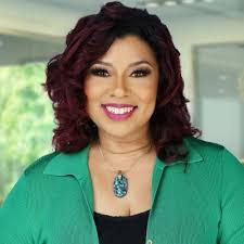 April Lammers's Instagram, Twitter & Facebook