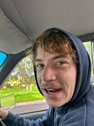 Might not be a car but who said planes couldn't count 😂🫶🏻