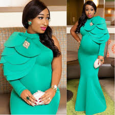 Beautiful Asoebi Style Kindly Follow Us Flexingstyles247 Tag Us Flexi African Fashion Dresses Latest African Fashion Dresses African Print Fashion Dresses