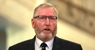 Former Ulster Unionist Party leader says he was beaten by British Army  seniors because he was 'Irish' : r/ireland