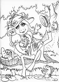 By coloring the free coloring pages find your favorite muppet babies. Kermit The Frog And Miss Piggy 1 Coloring Page Free Printable Coloring Pages For Kids