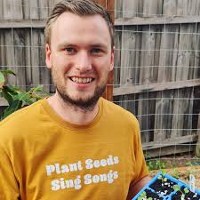 Attaching hardware cloth to the bottom of a raised bed?