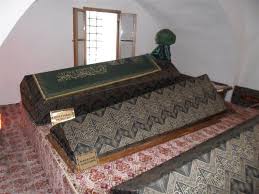 Mala hatun, mal hatun, bala hatun, balahun hatun, rabia hatun, kameriye hatun isimleri vardır. Osman Gazi Nin Esi Rabia Bala Hatun Kimdir Prusa Haber