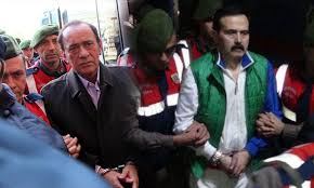 Uzun yıllar boyunca adından söz ettirmiş olan ve son olarak ak parti ve milliyetçi hareket partisi'nin oyları ile kabul edilmiş olan. Iste Bahceli Nin Yigit Kardesleri Alaattin Cakici Ve Kursat Yilmaz