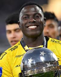 Independiente Del Valle added a...