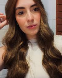 amanda julia pires (@amandajuliapires_) • Instagram photos and videos