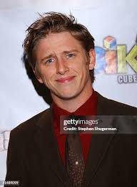 Actress Kelly Overton and her husband Judson Morgan attend the... News  Photo