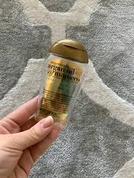 Renew hair with this argan oil of morocco penetrating hair oil treatment ideal for all hair types, the hair oil helps seal in nutrients and shine to locks, leaving hair strong and silky smooth renewing hair oil: Ogx Renewing Argan Oil Of Morocco Penetrating Oil Reviews In Hair Oil Chickadvisor