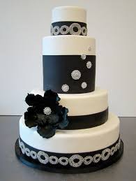 Black And White Wedding Cakes With Bling Wedding Bridal Shower Cakes Black And White Wedding Cake Bling Wedding Cakes White Wedding Cakes