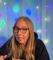 Haircut suggestions , often wear my hair straight so not sure what I want  and have Booked a hair