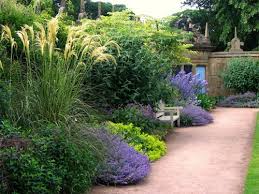 Apprendre le jardinage bio, ça vous tente ? Jardin Anglais Les Grands Principes