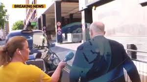 Puiu popoviciu a fost reținut la londra de poliția metropolitană. Prima DeclaraÈ›ie A Lui Puiu Popoviciu Voi Veni In Romania Cand Se Vor Respecta Drepturile Omului Antena 3