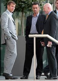 He was holding court late on thursday night in the press conference theatre, down in the depths of old trafford. Rajesh Ram On Twitter Those Were The Times Roman Abramovich Jose Mourinho And Peter Kenyon In 2004 Http T Co Pens6gmg6j