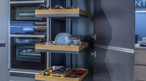 Kesseböhmer supply elegant high quality storage solutions which enable the customer to make the best use of the available space in their kitchen and. Kessebohmer Glhoss