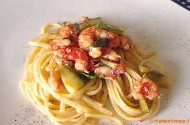 Si tratta di pasta corta: Pasta Zucchine E Gamberetti Ricetta Semplice E Veloce Sempliceveloce