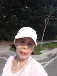 My friend, Jayson JamieDawn Dandurand, is looking for pics of the OLD kings  mall. Does anyone have any?