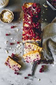 Saftiger Sommer Johannisbeer Kokos Kuchen Tinastausendschon Rezept In 2020 Lecker Kuchen Ruhrkuchen