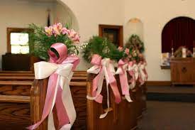 Pin By Wedding Flowers Inc On Weddings I Have Done Flower Centerpieces Wedding Church Wedding Decorations Pew Decorations