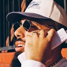 Brett Holey (@bholeymusic)