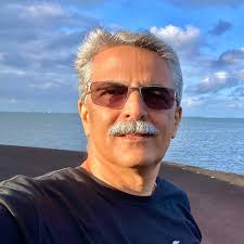 Connie Talbot & Alejandro Manzano with lovely piano & guitar music sing  wonderfully beautiful My Heart Will Go On Titanic movie theme love song.  Connie, 23 single lady, & Alejandro, 37, married