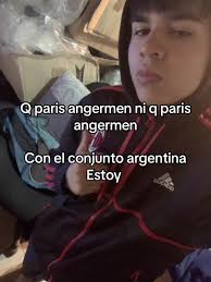 Salgo Pa Afuera Y Las Wachas Me Ven