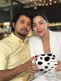 Her birthday, what she did before fame, her family life, fun trivia facts, popularity rankings, and more. Saya Lelaki Takkan Nak Jual Kek Pula Akui Ben Ali Dulu Niat Jual Kek Untuk Cari Duit Kahwin Semata Mata Kini Jadi Bisnes Membanggakan Keluarga