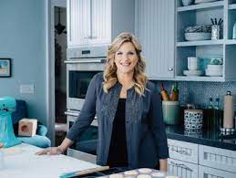 An etagere is the perfect solution for displaying collections, pictures, books, and other special items you want to show to the world. Trisha Yearwood Bio Trisha Yearwood Food Network