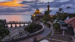Merupakan salah satu tempat makan menarik di melaka yang perlu ada dalam list anda. Tempat Menarik Di Perlis Indera Kayangan Daily Cuti