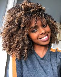 Really Short Curly Hair Naturally Curly Hair Website How To Style Long Curly Ha Mechas En Cabello Rizado Peinados Para Cabello Rizado Peinados Poco Cabello
