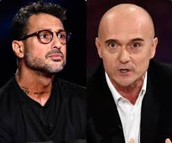 ALFONSO VINCE IL RICORSO: CORONA NON PUÒ PUBBLICARE LA NUOVA PUNTATA E DEVE RIMUOVERE I VIDEO VECCHI 😱😱😱😱😱 Alfonso Signorini ha vinto il primo round contro Fabrizio Corona: il giudice del Tribunale