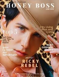 Harry Haro's Instagram, Twitter & Facebook