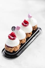 Longueur De Speculos Fruits Rouge Chantilly Mascarpone Vanille Guimauve Par Quentin Bailly Champion Du Monde Pour Le Festiv Alimentation Patisserie Manger