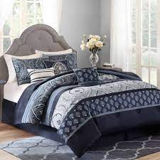Jcpenney's extensive assortment of bedding collections has a variety of comforters in twin, double, queen, and king sizes, as well as the more unusual twin xl and california king.comforter sets typically contain a comforter and two pillow shams. Reversible Comforter Sets Walmart Com