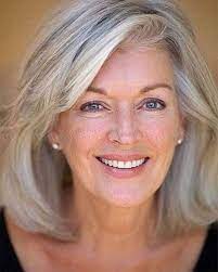 Estilo De Pelo In 2020 Hair Styles For Women Over 50 Medium Length Hair Styles Older Women Hairstyles
